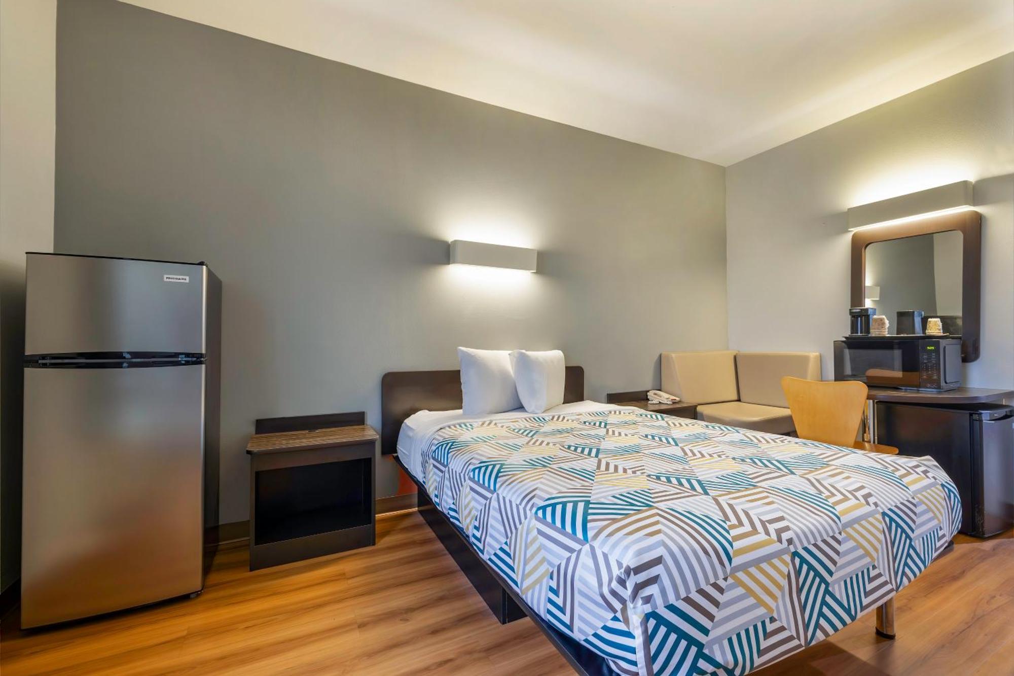 Motel 6 Texas City I-45 מראה חיצוני תמונה